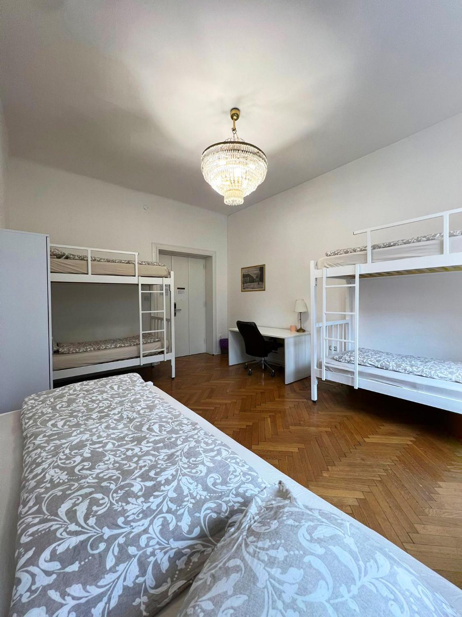 Rooms Miklosiceva 류블랴나 외부 사진